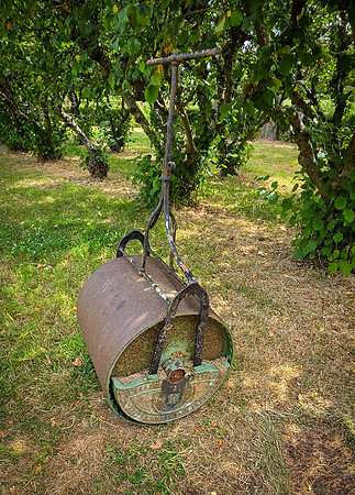 Cowfold Gallery Garden Ornaments for sale -110221