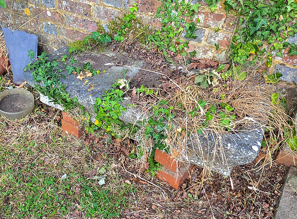 Cowfold Gallery Garden Ornaments for sale -153