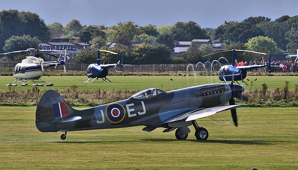 spitfires -9977-2