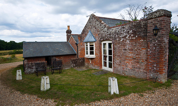 whitley Stables 4895