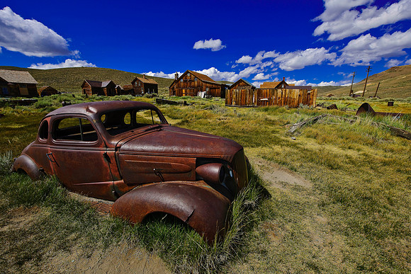 Bodie : A car frozen in time