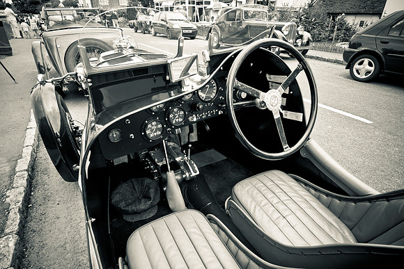 VINTAGE CARS