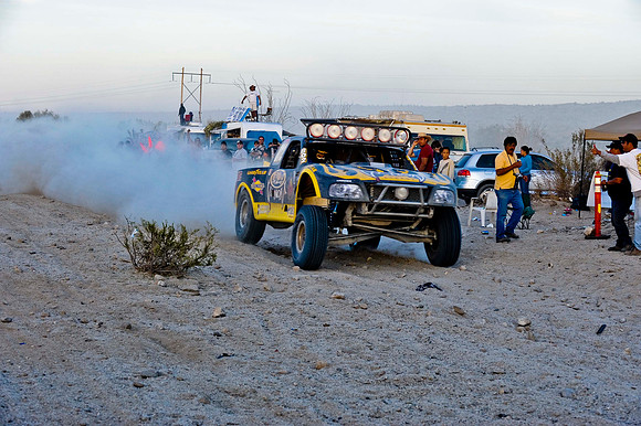 RWCS_BAJA 2009_raceday borrego-31