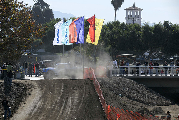 RWCS_BAJA 2009_raceday wash entry-4