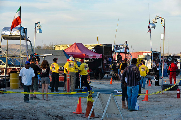 RWCS_BAJA 2009_raceday borrego-15