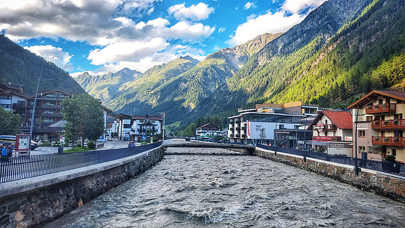 SOLDEN RIVER