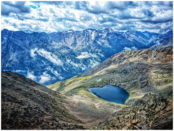 SOLDEN MOUNTAIN