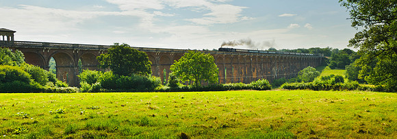 BRITANNIA 70000 ON BALCOMBE VIADUCT