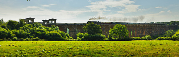 BRITANNIA 70000 ON BALCOMBE VIADUCT